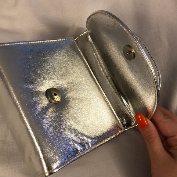 Silver Purse - Picture 6 of 8